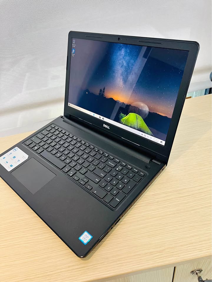 Laptop Dell with 7th Generation i5 Processor